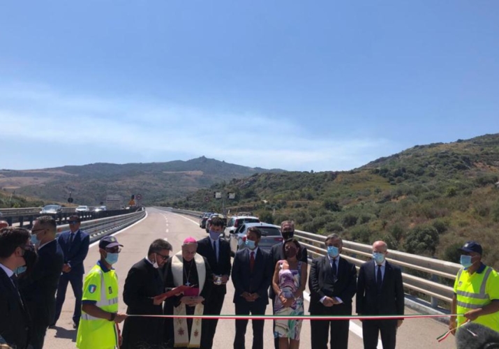 1596190020698.jpeg e la regione diserta l inaugurazione del viadotto himera