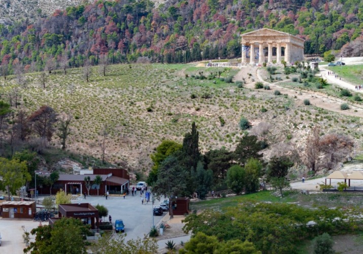 Segesta panoramica bookshop