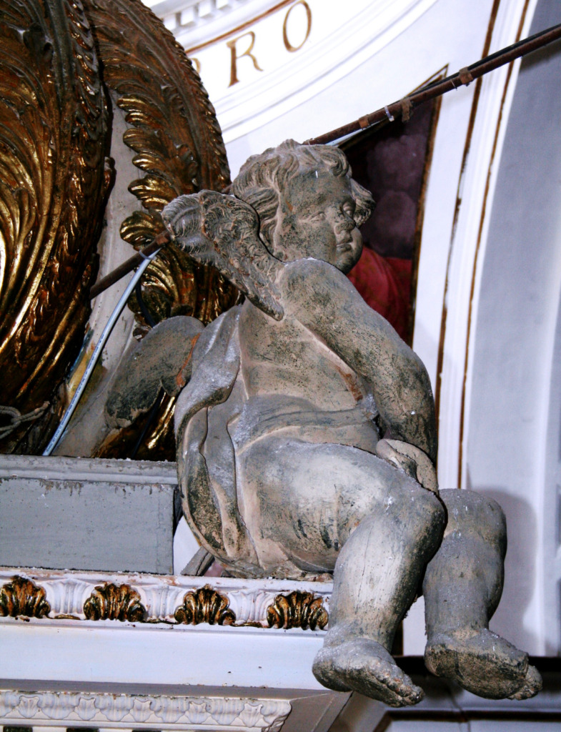 Baldacchino (particolare) prima del restauro
